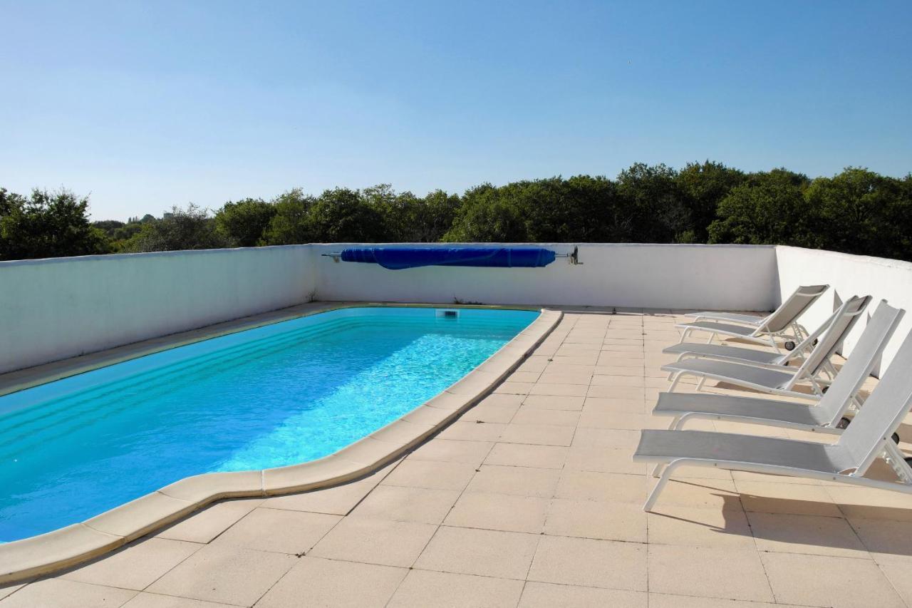 Maison Pour 4 A La Campagne Avec Piscine Commequiers Bagian luar foto