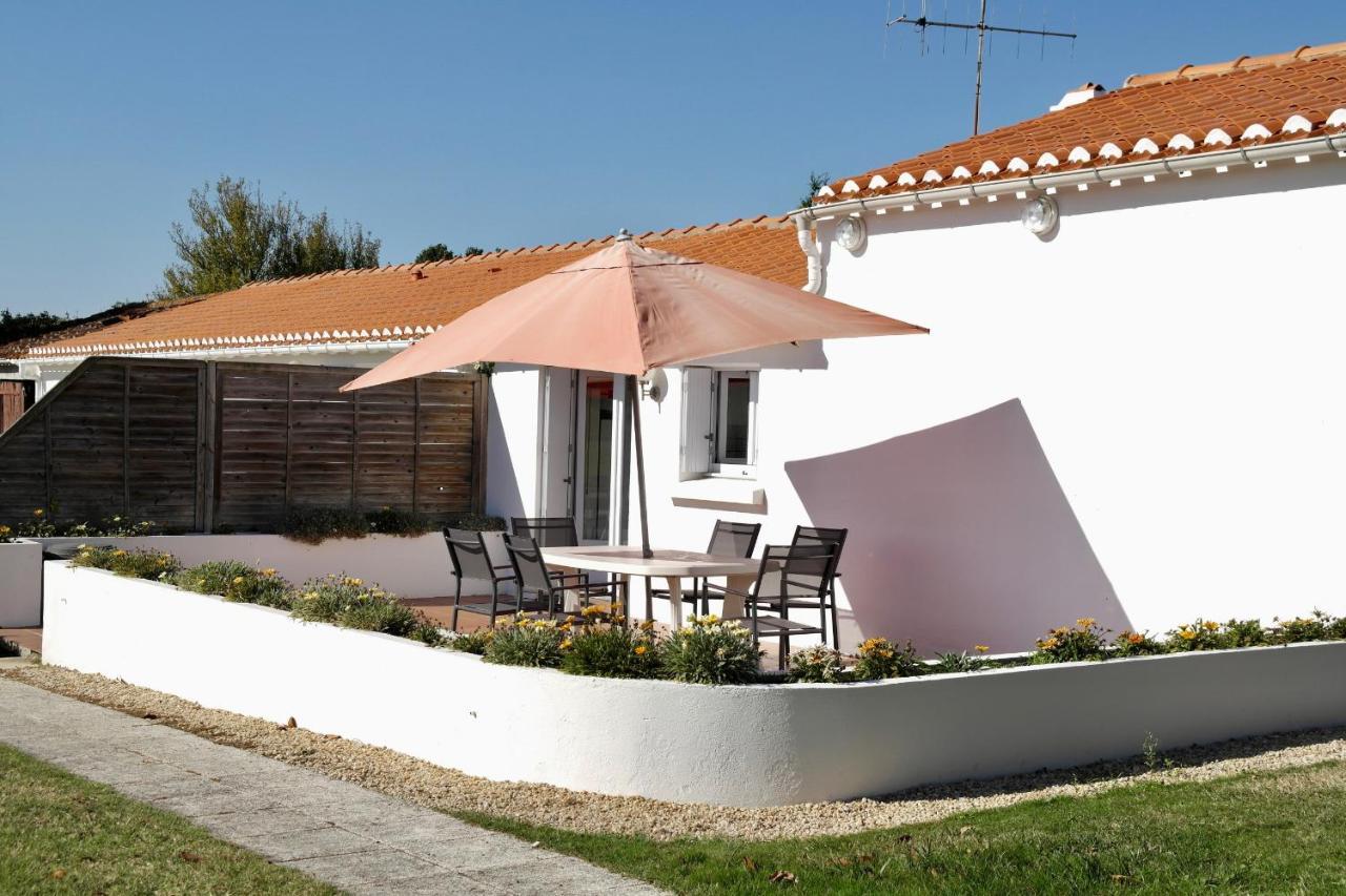 Maison Pour 4 A La Campagne Avec Piscine Commequiers Bagian luar foto