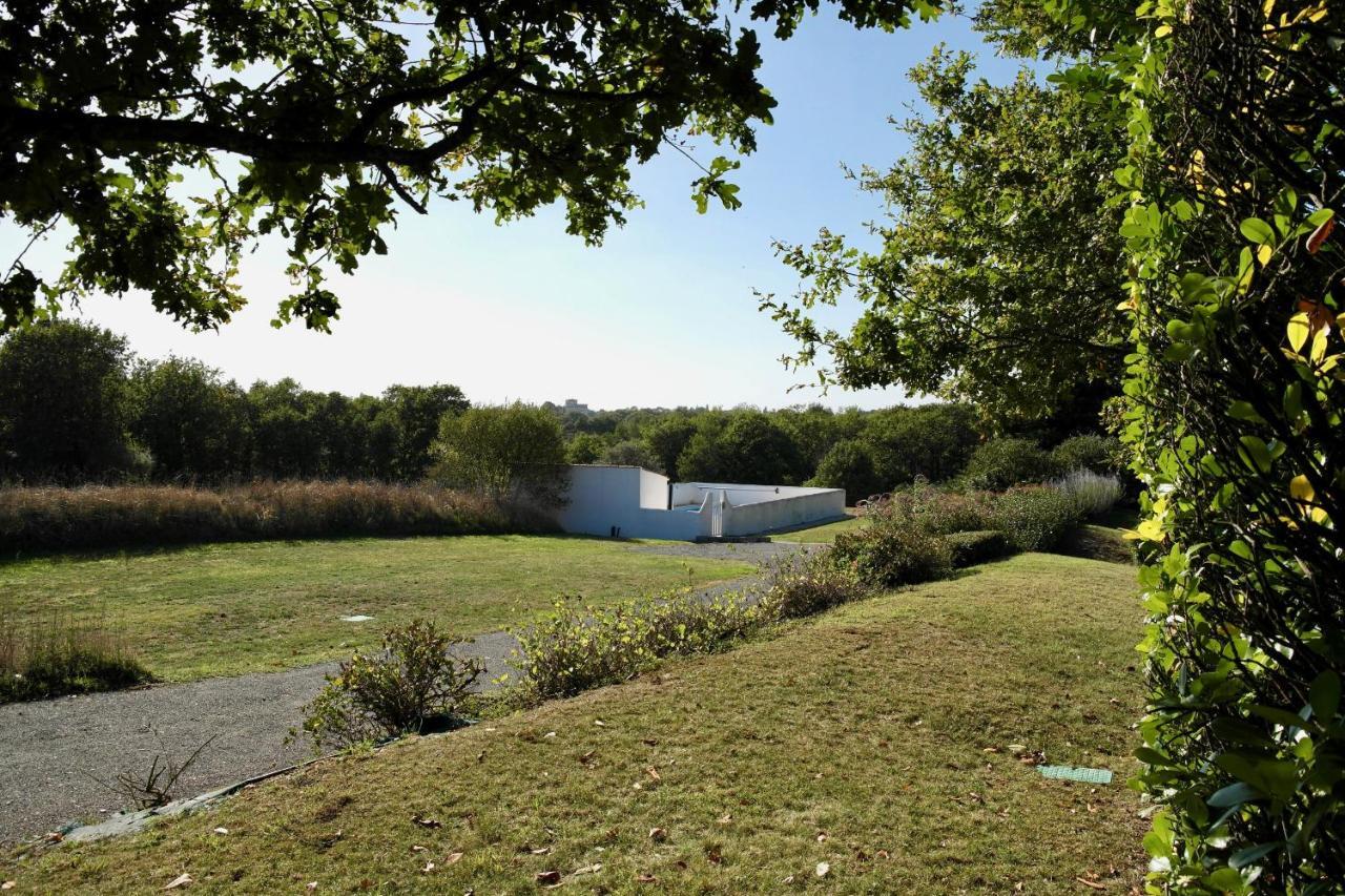 Maison Pour 4 A La Campagne Avec Piscine Commequiers Bagian luar foto